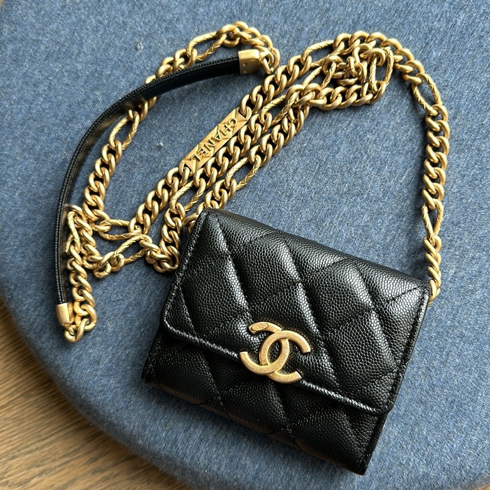 (SOLD) Chanel wallet on chain